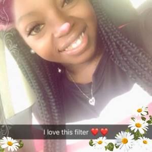 Meet your Posher, Jennyfer